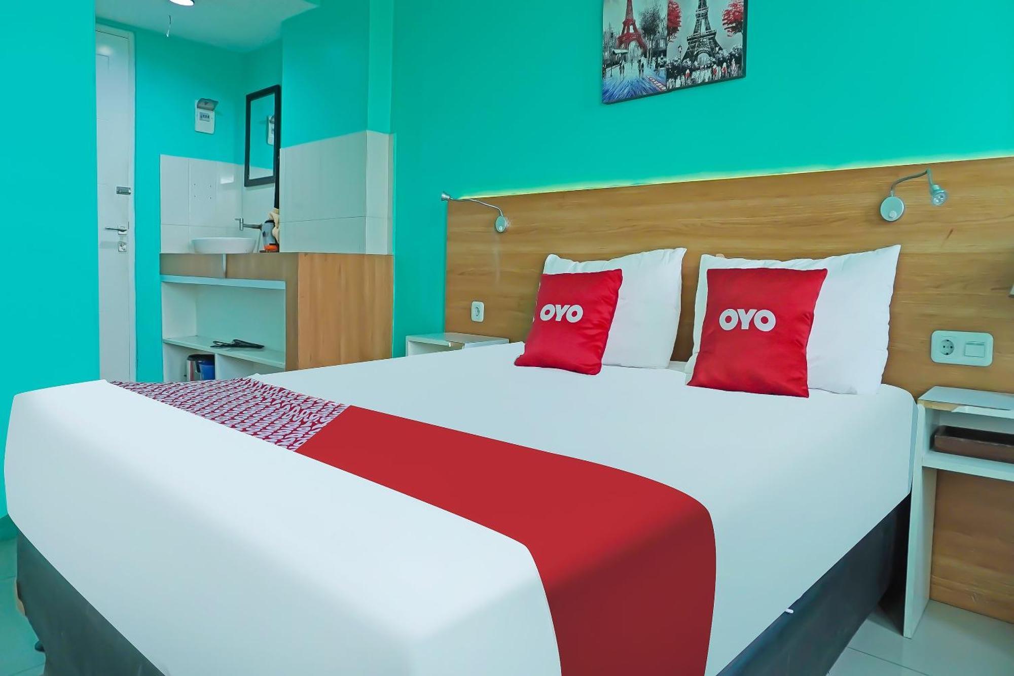 Oyo 90391 Gkitroom Karawang Bagian luar foto